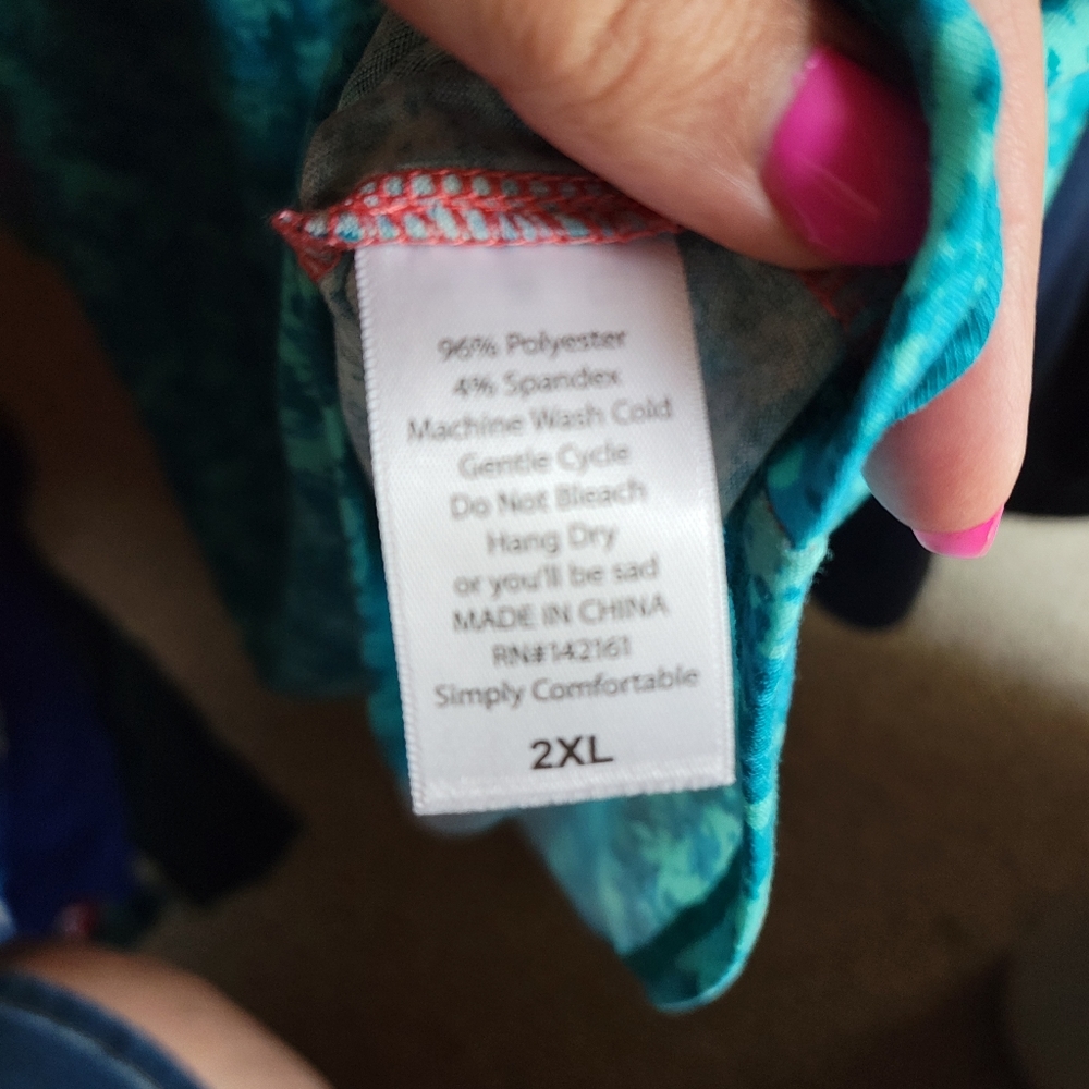 Lularoe Randy tee - Picture 3 of 3